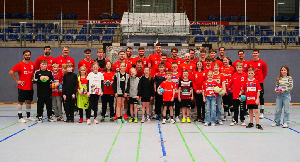 Alle TIGA Club-Geburtstagskinder des letzten Halbjahres waren herzlich dazu eingeladen das Profitraining der HSG-Spieler zu besuchen.